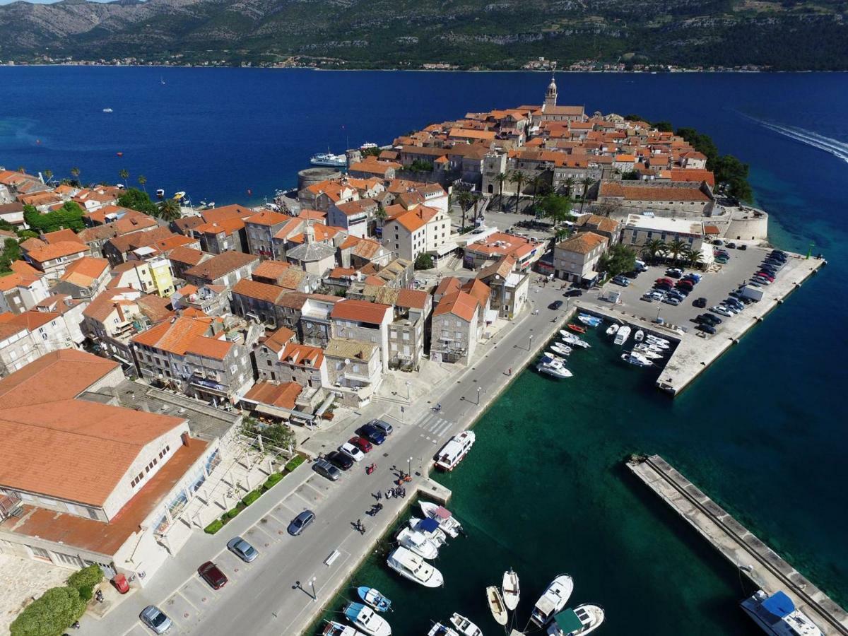 Apartment Eva Korcula Town Bagian luar foto