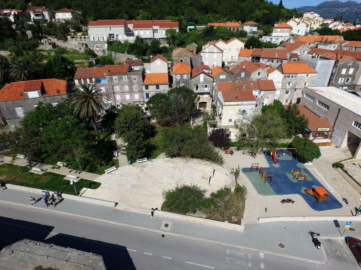 Apartment Eva Korcula Town Bagian luar foto