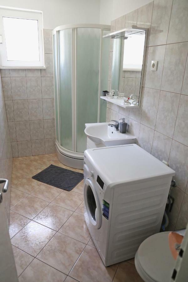 Apartment Eva Korcula Town Bagian luar foto