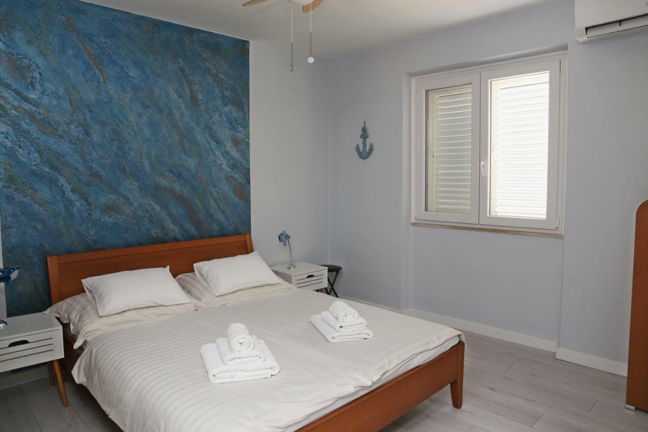 Apartment Eva Korcula Town Bagian luar foto